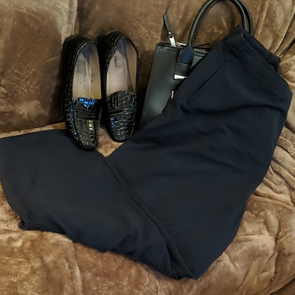 Maggie Barnes by Catherines Navy Slacks Size 30